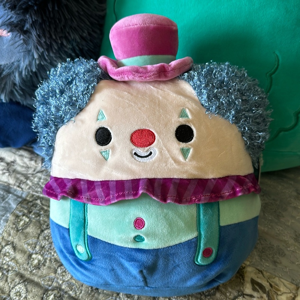 Reserved - Squishmallows, Kaigen the Clown, 8", NWTs